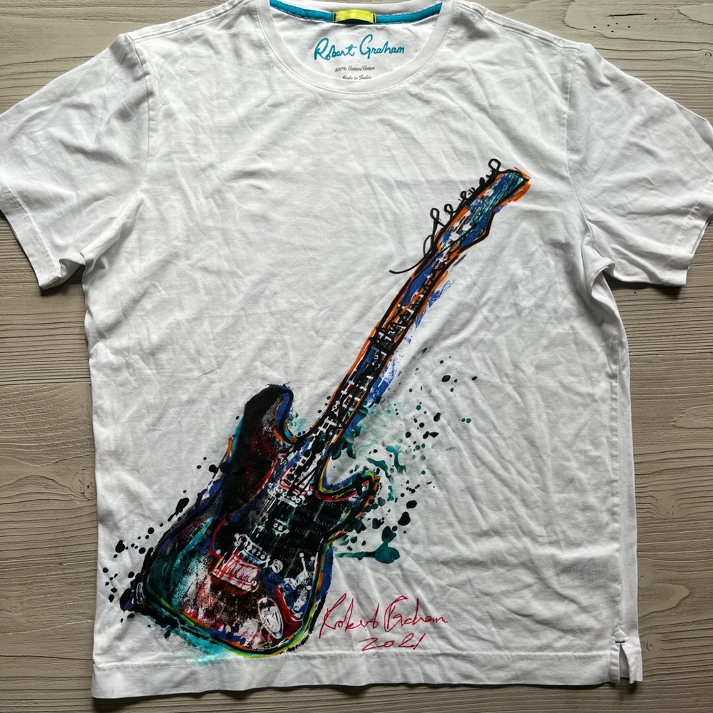 Robert Graham Men’s White T-Shirt (Large)